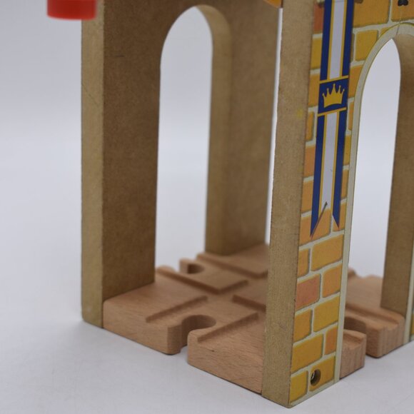 Castle Crane King of the Railway Thomas & Friends Wooden Engine Trains 10" Works - Picture 5 of 9